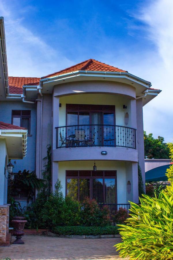 Akasu Bed And Breakfast 坎帕拉 外观 照片